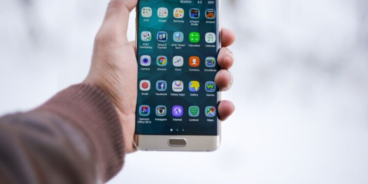 EE warning after customers could be charged £30 extra for their phone bill EE warning after customers could be charged £30 extra for their phone bill