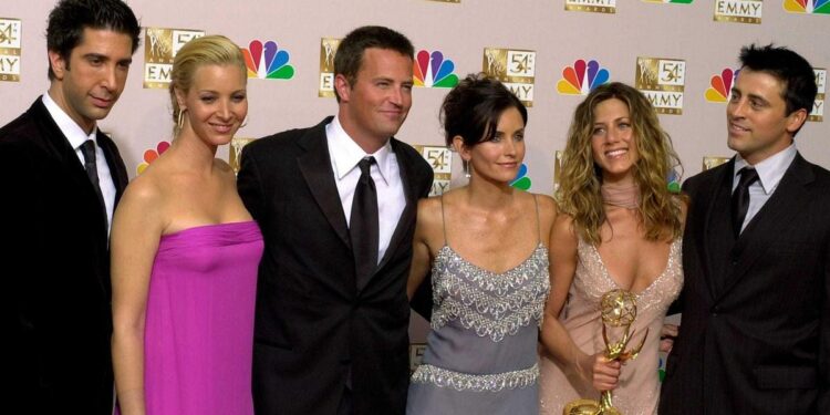 Chinese streaming platforms censor LGBT conversations in ‘Friends,’ reports say Chinese streaming platforms censor LGBT conversations in ‘Friends,’ reports say