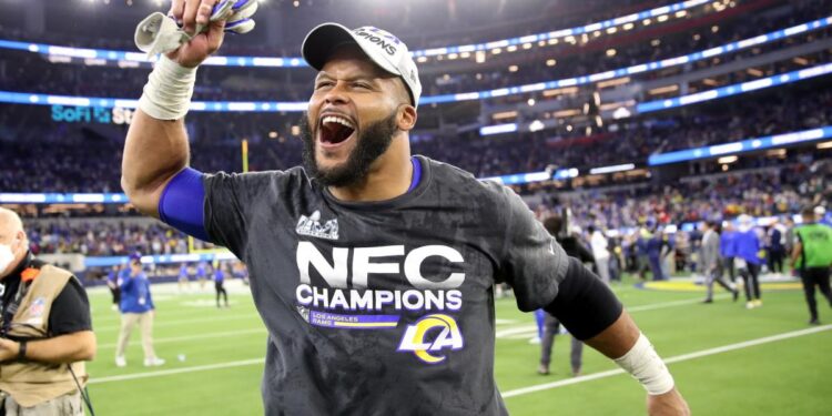 Here’s what Aaron Donald said during his impassioned sideline pep talk that propelled Rams comeback vs. 49ers Here’s what Aaron Donald said during his impassioned sideline pep talk that propelled Rams comeback vs. 49ers