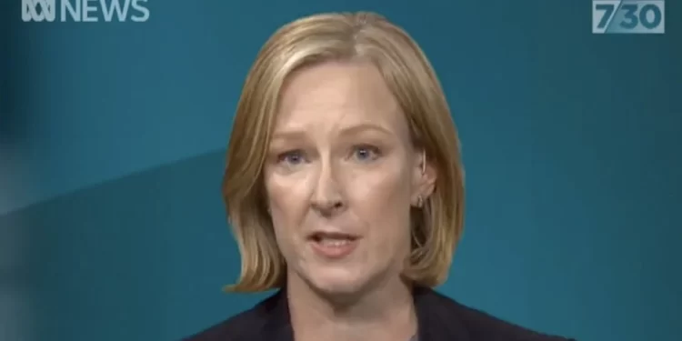 Leigh Sales announces she is stepping down from ABC’s 7.30 Leigh Sales announces she is stepping down from ABC’s 7.30