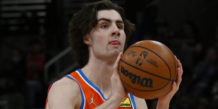 Josh Giddey suffers hip injury in race for NBA Rookie of the Year Josh Giddey suffers hip injury in race for NBA Rookie of the Year