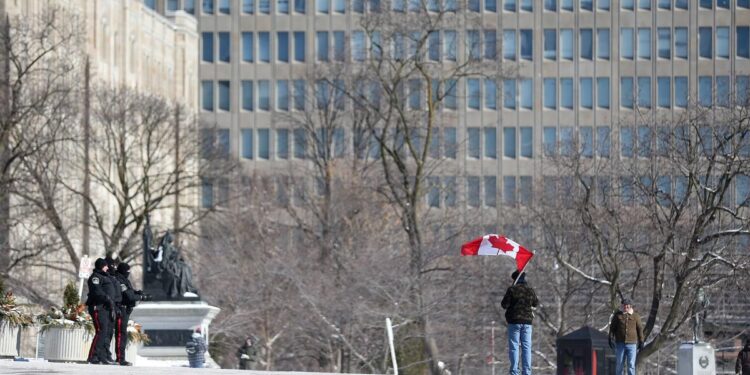 Today’s coronavirus news: Ottawa judge grants injunction to silence the honking horns; B.C.’s death toll surpasses 2,700 Today’s coronavirus news: Ottawa judge grants injunction to silence the honking horns; B.C.’s death toll surpasses 2,700