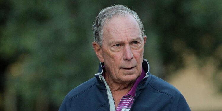 A man charged with kidnapping Michael Bloomberg’s housekeeper from his Colorado ranch was looking for the billionaire’s daughters, authorities say A man charged with kidnapping Michael Bloomberg’s housekeeper from his Colorado ranch was looking for the billionaire’s daughters, authorities say