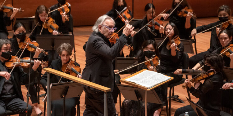 Renowned Conductor, Battling Brain Cancer, Steps Down From Orchestra Renowned Conductor, Battling Brain Cancer, Steps Down From Orchestra