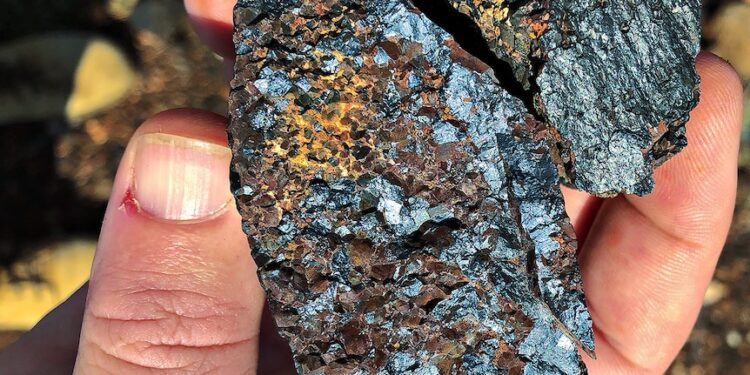 Australia’s budding vanadium industry vital to more sustainable future, experts say