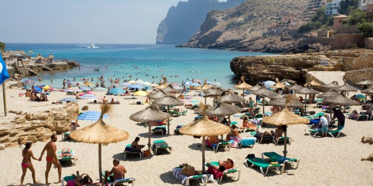 Heathrow and Gatwick: Latest travel rules for Mallorca, Menorca, Ibiza, Formentera, Gran Canaria and Lanzarote