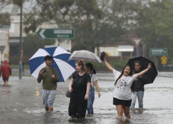 Sydney rain: Why rain along Australia’s east coast could ‘last months’