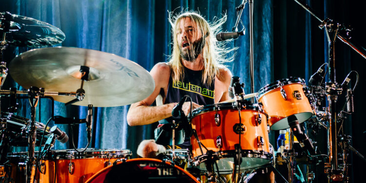 Taylor Hawkins, Foo Fighters’ Drummer, Dies at 50 Taylor Hawkins, Foo Fighters’ Drummer, Dies at 50