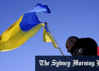 Australia petrol prices soar, Vladimir Putin requests China military aid, Volodymyr Zelensky warns of NATO strike; NSW flood cleanup continues, NSW COVID cases grow