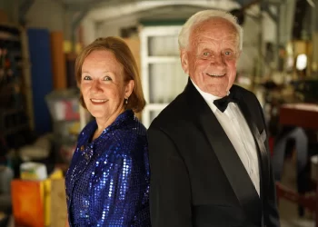 How Arthur and Helen Coghlan’s magical father-daughter bond is keeping Australia’s art of escapology alive