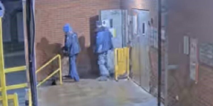 Tablet stolen from Tecumseh Canada Post office during break-in Tablet stolen from Tecumseh Canada Post office during break-in