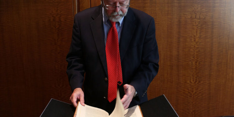 Christopher Coover, Auction Expert on the Printed Word, Dies at 72 Christopher Coover, Auction Expert on the Printed Word, Dies at 72