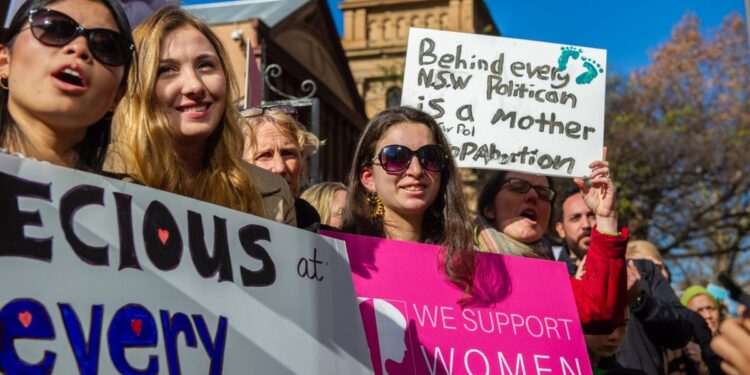 Pro-lifers in Canada, Australia rally around news Roe may be overturned