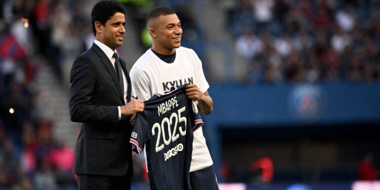 PSG and Mbappe live updates: Striker rejects Real Madrid and signs new contract PSG and Mbappe live updates: Striker rejects Real Madrid and signs new contract