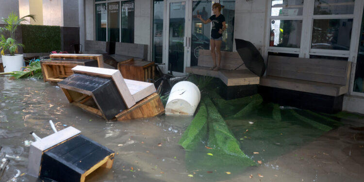 Heavy Rain in Florida Brings Floods to Miami Heavy Rain in Florida Brings Floods to Miami