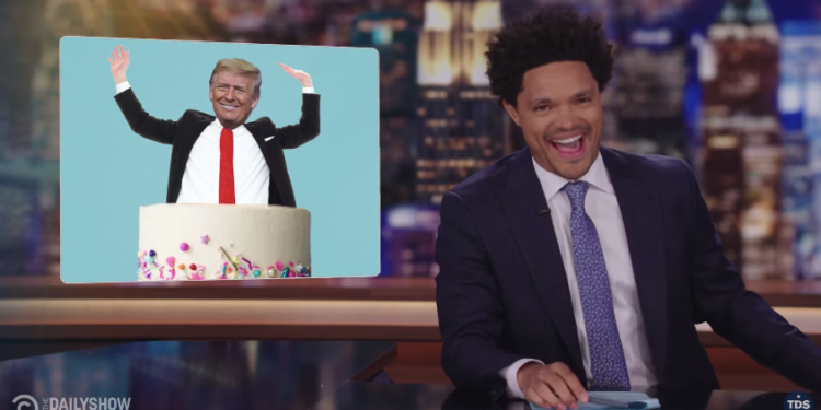 Trevor Noah Tricks His Audience Into Singing ‘Happy Birthday’ for Trump Trevor Noah Tricks His Audience Into Singing ‘Happy Birthday’ for Trump