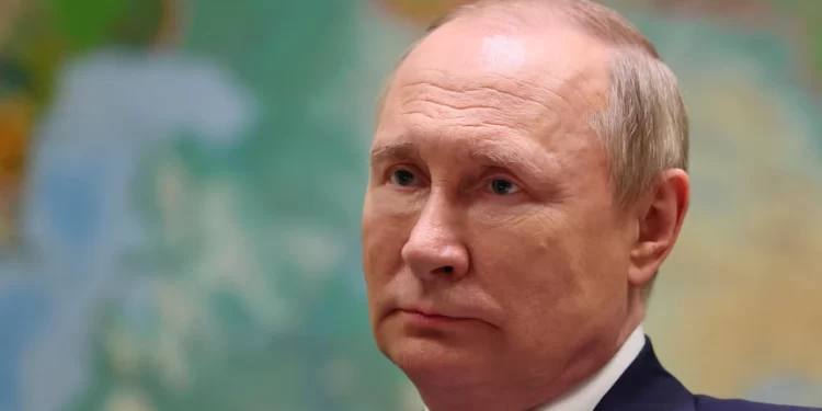 Russia sanctions 121 additional Australians, including journalists, experts and business people Russia sanctions 121 additional Australians, including journalists, experts and business people