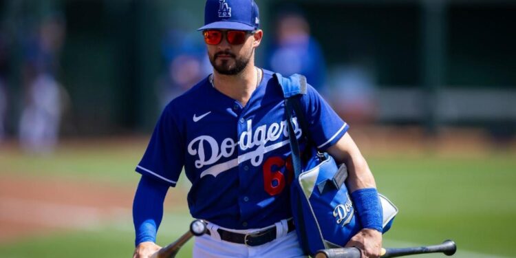 Dodgers promote Eddy Alvarez, multi-sport Olympic medalist, to replace injured Edwin Rios Dodgers promote Eddy Alvarez, multi-sport Olympic medalist, to replace injured Edwin Rios