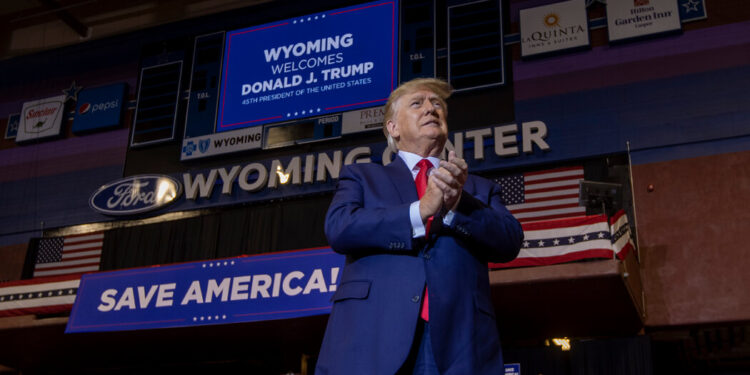 Trump’s Shadow Looms Over Fading Iran Nuclear Talks Trump’s Shadow Looms Over Fading Iran Nuclear Talks