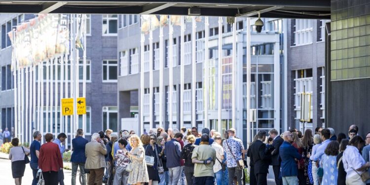 Thieves Hit TEFAF Art Fair in Daylight Heist Thieves Hit TEFAF Art Fair in Daylight Heist