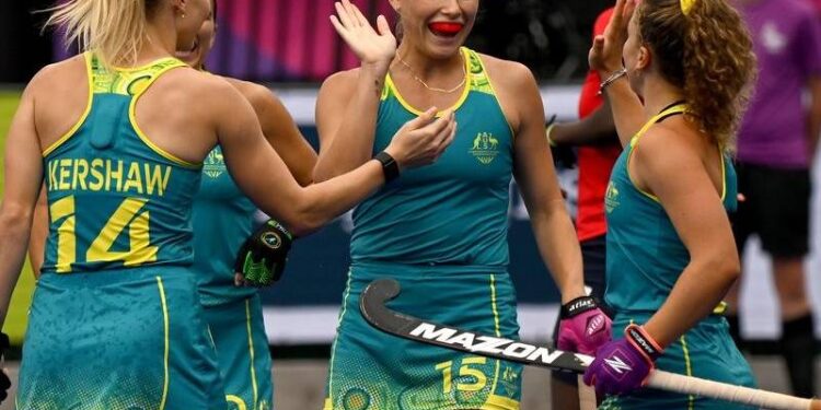 Hockeyroos crush Kenya to open Games – Bega District News