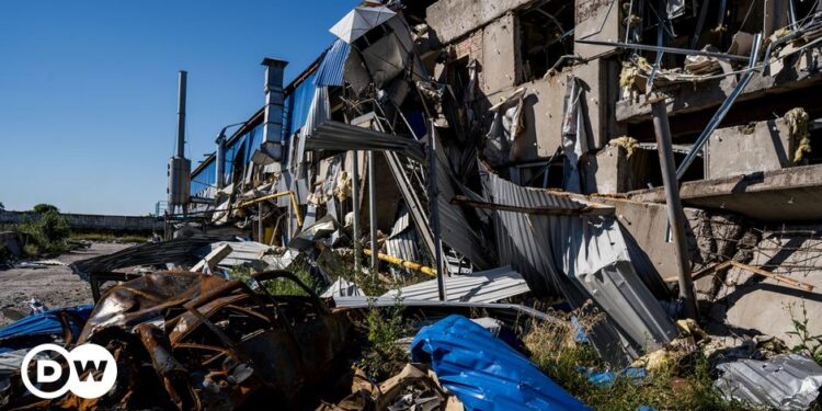 Russia-Ukraine updates: UK says Wagner mercenaries fighting at front lines | News | DW