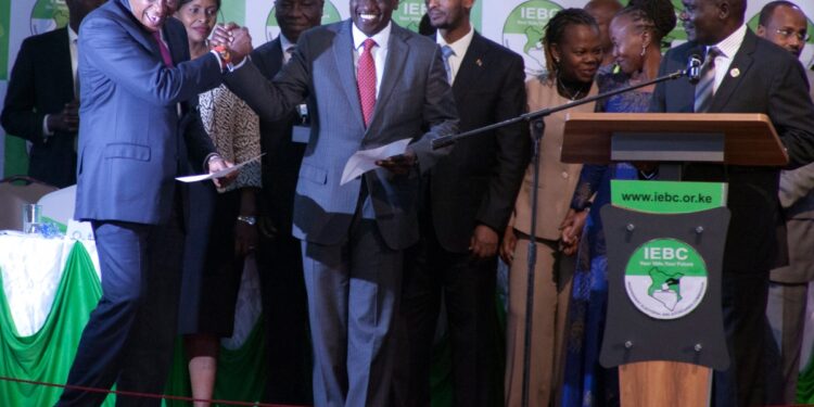 Kenya allows candidates convicted for corruption to contest polls | Uhuru Kenyatta News Kenya allows candidates convicted for corruption to contest polls | Uhuru Kenyatta News