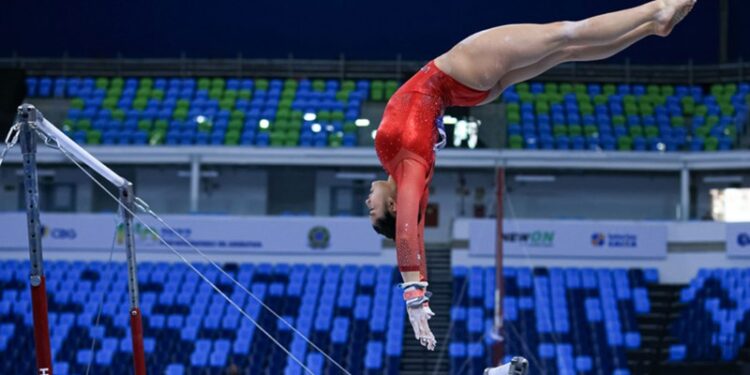 Florida Freshman Kayla DiCello Wins Pan Am Floor Title – Florida Gators