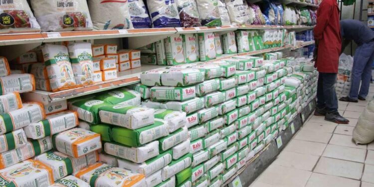 Good news as government reduces maize flour prices to Sh100 Good news as government reduces maize flour prices to Sh100