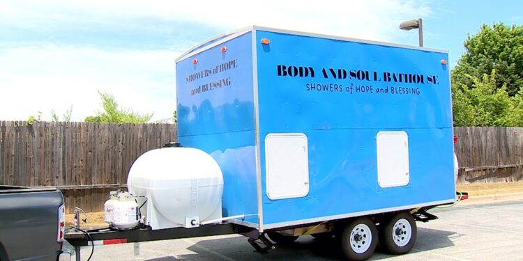 Arkansas ministry brings mobile showers to homeless Arkansas ministry brings mobile showers to homeless