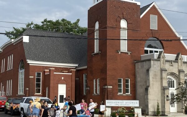 Wedding venue’s LGBTQ policy draws backlash, spurs inclusive vendor directory