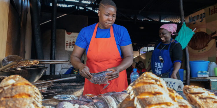 Why street food in Kenya is shrinking in size and jumping in price : Goats and Soda – NPR