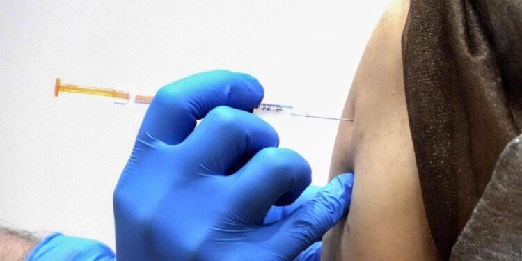 New surge in COVID-19 cases across Japan prompts alarm