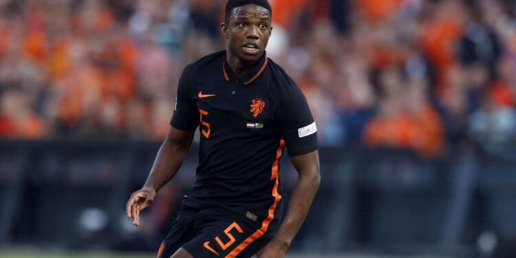 Tyrell Malacia joins Man United to become Erik Ten Hag’s first signing Tyrell Malacia joins Man United to become Erik Ten Hag’s first signing