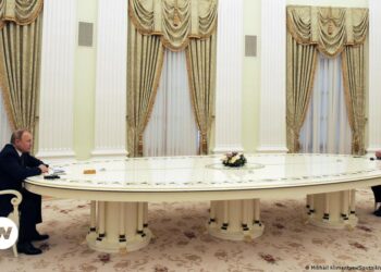 Germany′s Scholz says Putin started war for ′completely absurd′ reasons | News | DW