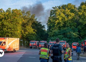 Germany: Fire, explosions at Berlin police munitions facility | News | DW