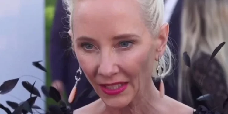 Actress Anne Heche in critical condition after car crash – Sky News Australia