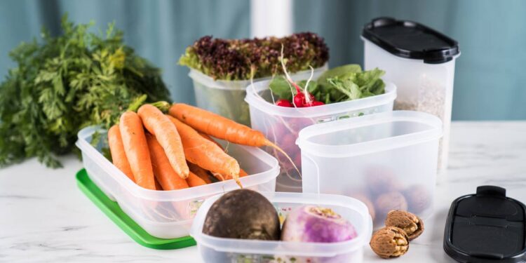 Tupperware importer pulls out of New Zealand Tupperware importer pulls out of New Zealand