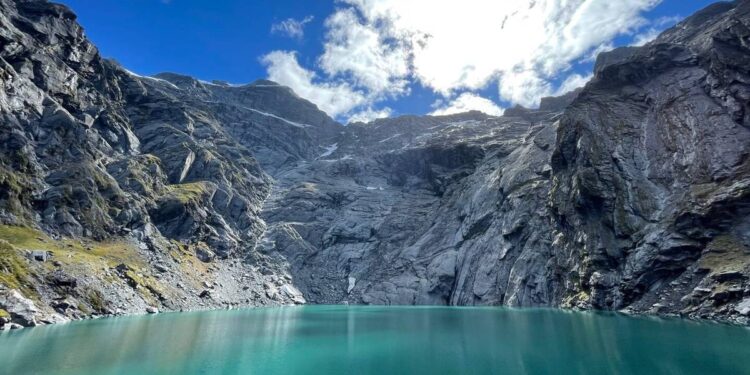 New Zealand’s best walks according to the lonely planet New Zealand’s best walks according to the lonely planet