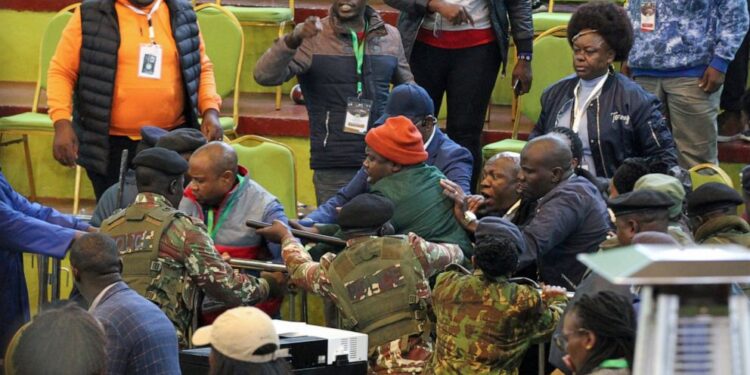 Brief scuffles slow tallying in Kenya’s close election Brief scuffles slow tallying in Kenya’s close election