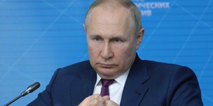 Former US ambassador to Russia says he doesn’t see Putin recovering from his mistakes in the Ukraine war