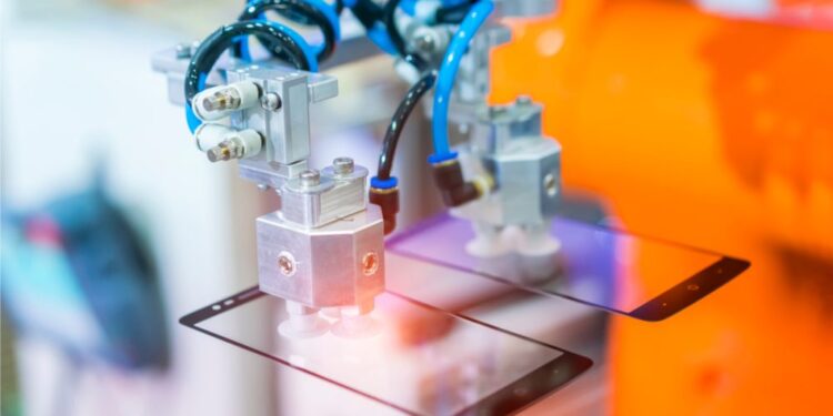 Mobile Device Manufacturing Boosts Egypt Growth Mobile Device Manufacturing Boosts Egypt Growth