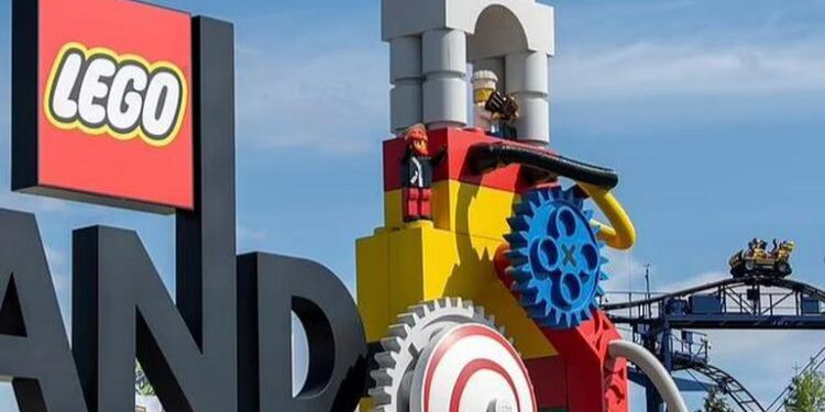 Germany: 34 injured after two roller coaster cars collide in leisure resort Legoland
