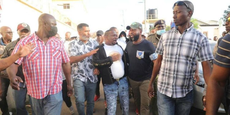 Drama in Mombasa after Hassan Joho clashed with Mike Sonko Drama in Mombasa after Hassan Joho clashed with Mike Sonko