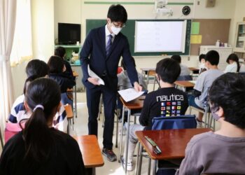 Japan plans to increase headcount of school support staff to ease burden on teachers