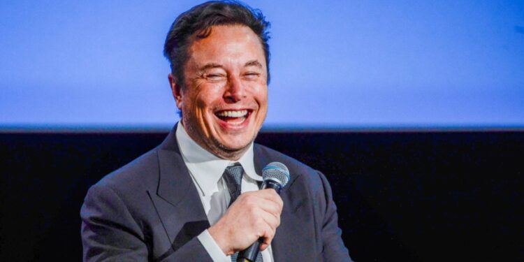 Elon Musk says the planet needs more oil — and more babies