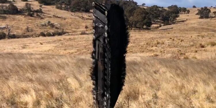 Suspected debris from SpaceX capsule crashes into farmland in Australia | Science & Tech News Suspected debris from SpaceX capsule crashes into farmland in Australia | Science & Tech News