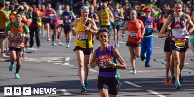Rail strike: London Marathon runners face rail strike chaos – BBC