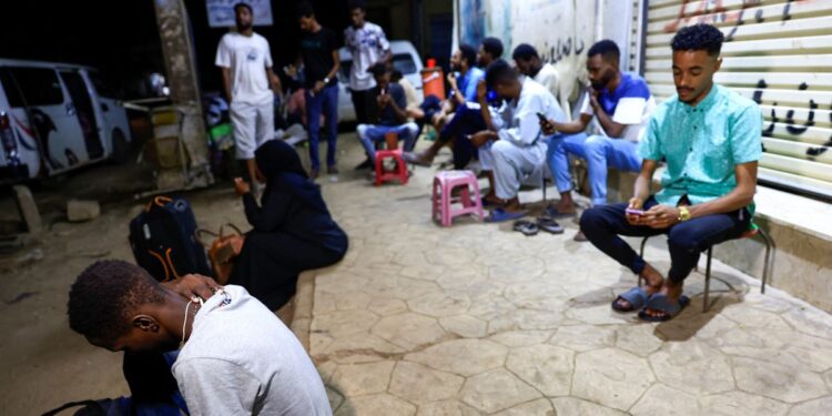 Sudanese head north to Egypt seeking brighter future Sudanese head north to Egypt seeking brighter future