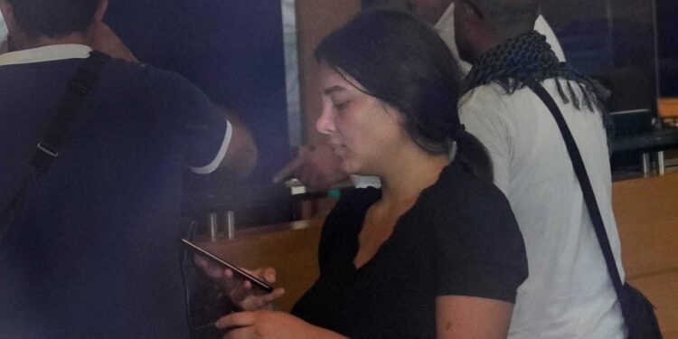 A Lebanese woman held a bank hostage to get money out of her savings to pay for her sister’s cancer treatment: ‘I have nothing left to lose’ A Lebanese woman held a bank hostage to get money out of her savings to pay for her sister’s cancer treatment: ‘I have nothing left to lose’